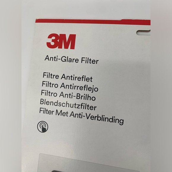 3M 14.0” Anti Glare Filter For Laptop Screen - Picture 3 of 4